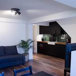 https://dorpsplein-ruime-woning-incl-parkeerplaats.zandvoort-hotels.com