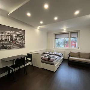 https://apartment-charkovska.marianskelaznehotels.net
