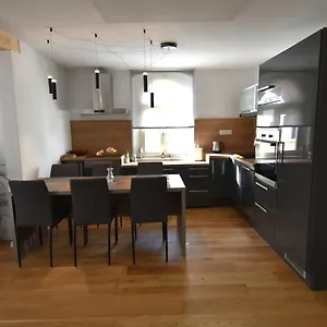 https://apartman-terezka.marianskelaznehotels.net