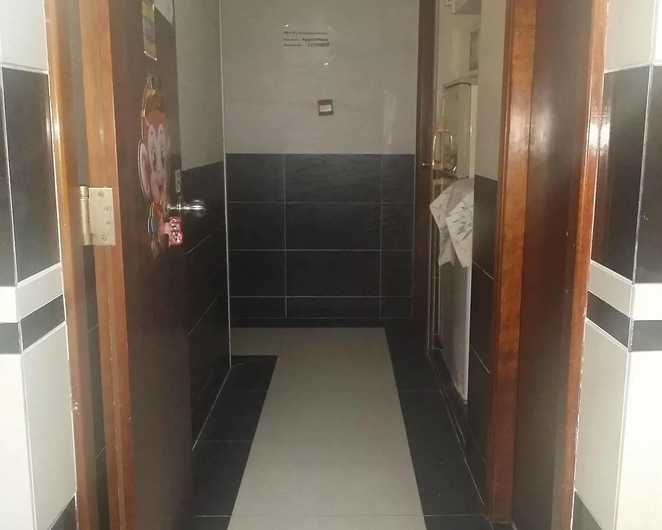 Apple Hostel Гонконг 0*,  Китай